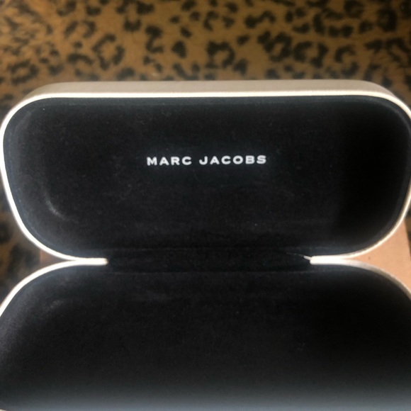 Marc Jacobs Glasses Case - Picture 5 of 6